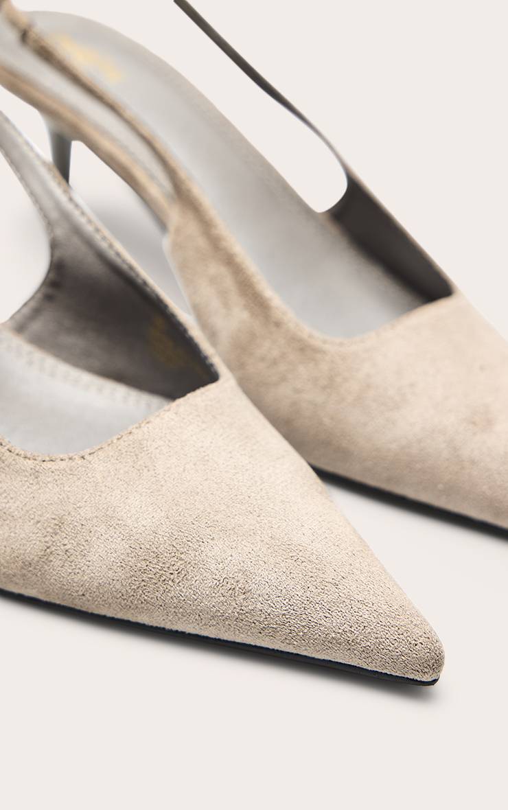 Champignon Escarpin Slingback À Bout Pointu En Satin
