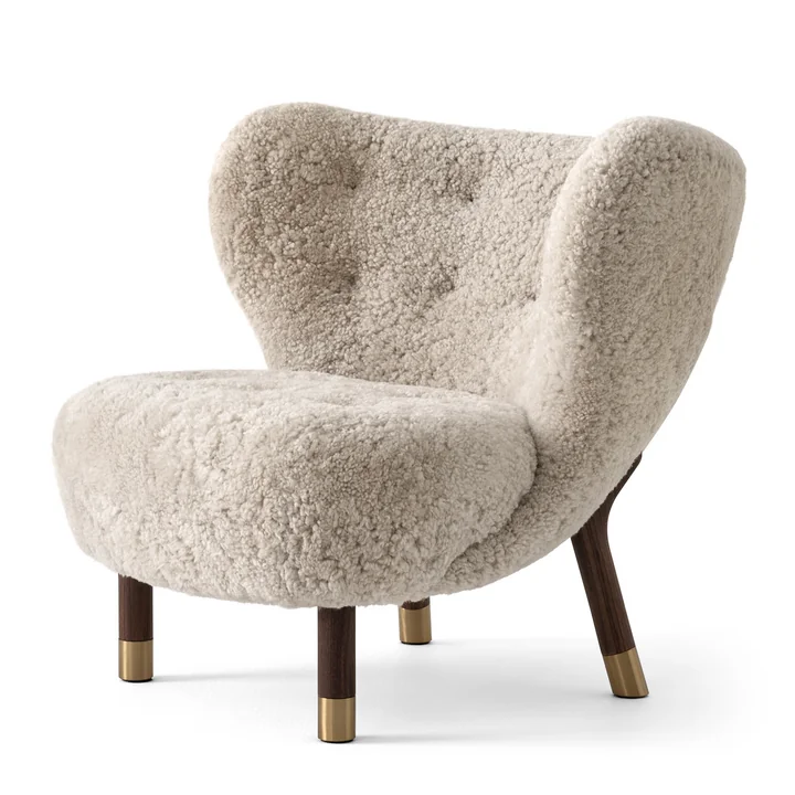 &Tradition - Little Petra VB1 Lounge Chair Limited Edition, Walnuss mit Messing / Schaffell Moonlight