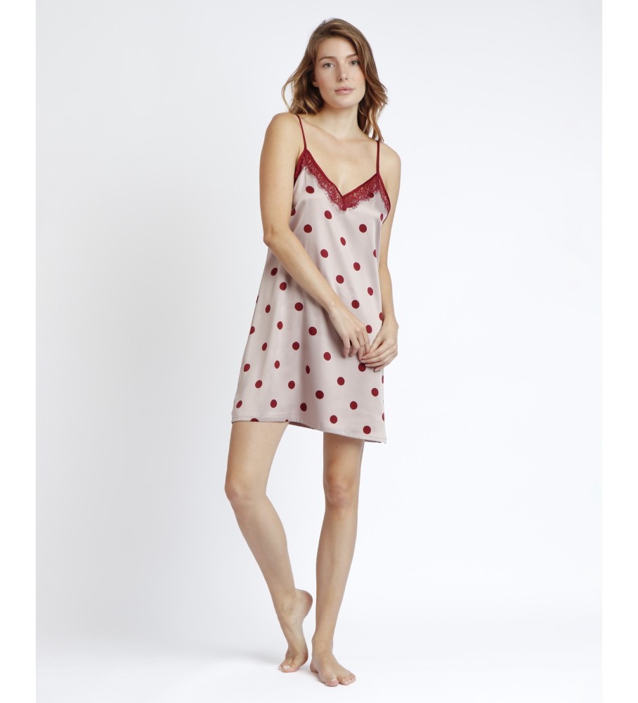 Camisola Admas com alças e estampa de bolinhas elegantes em bege e bordô.