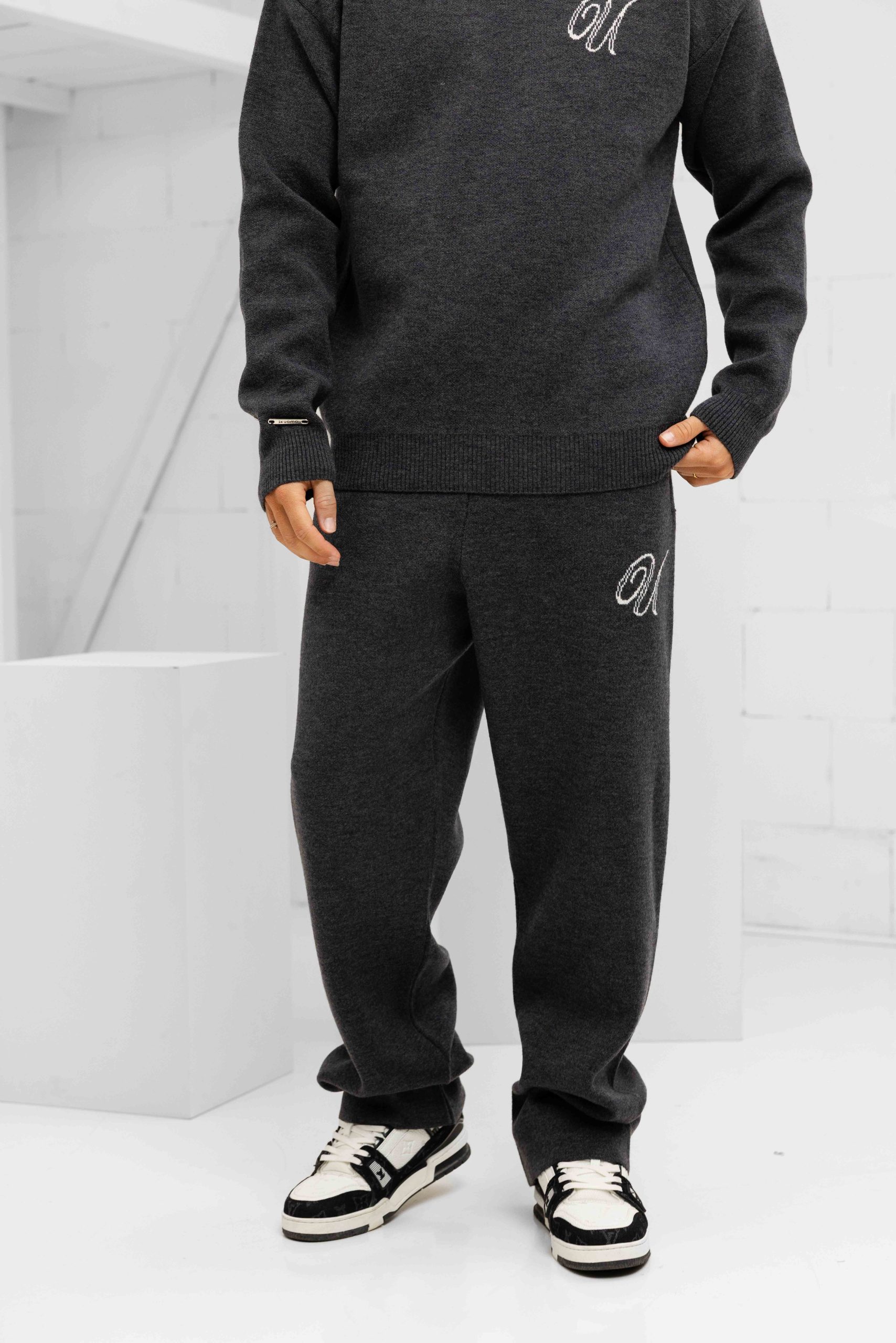 24 Uomo Knitted Trainingspak Heren Dark Grey
