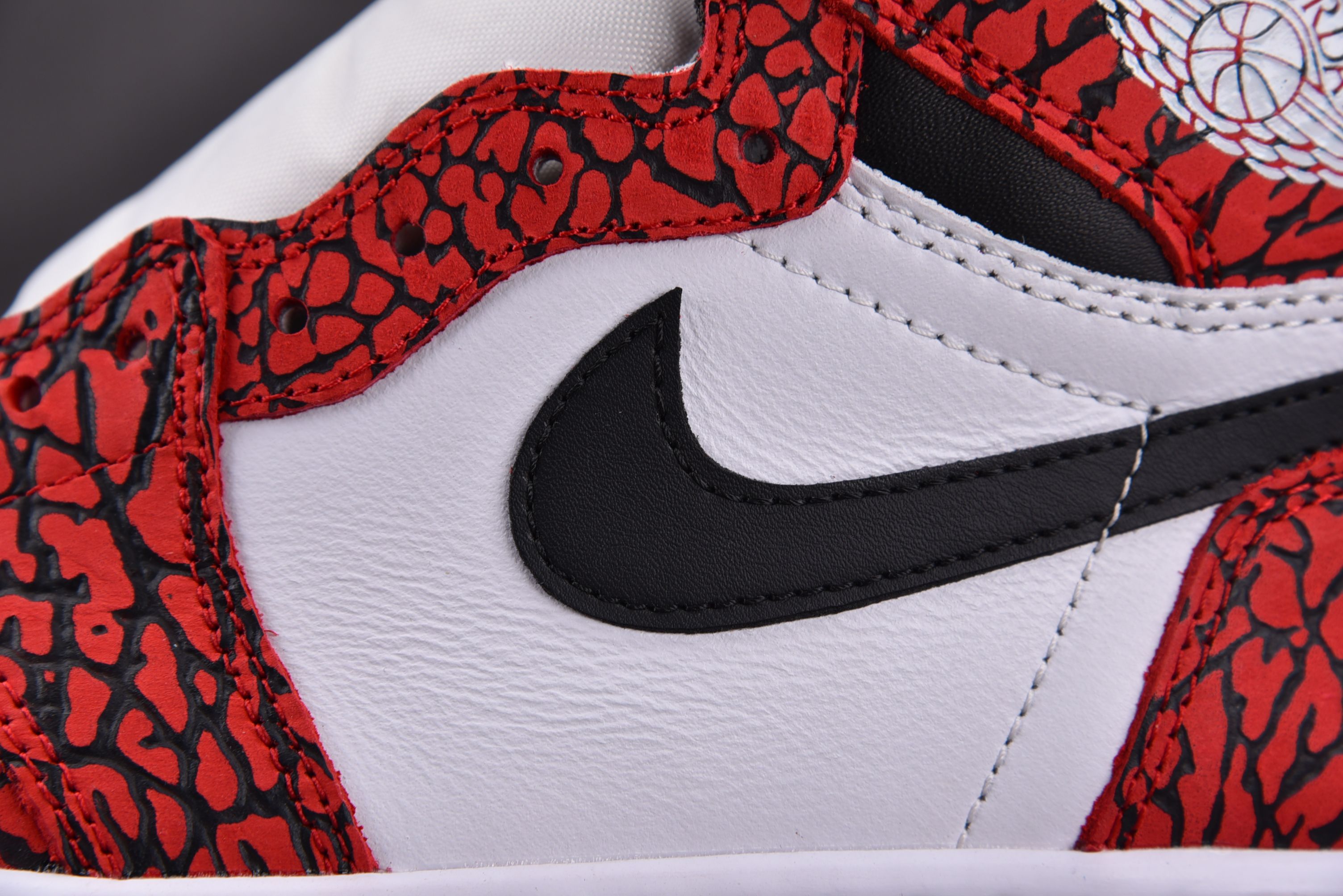 Jordan 1 Retro High OG Chicago Cement