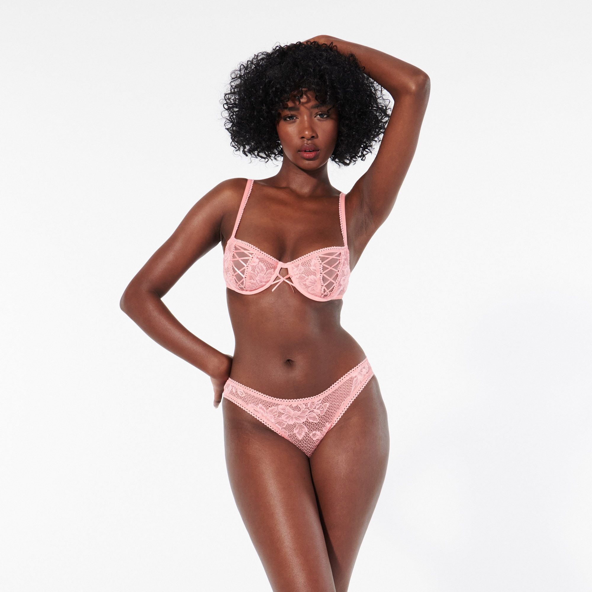 Soutien-gorge corbeille en dentelle