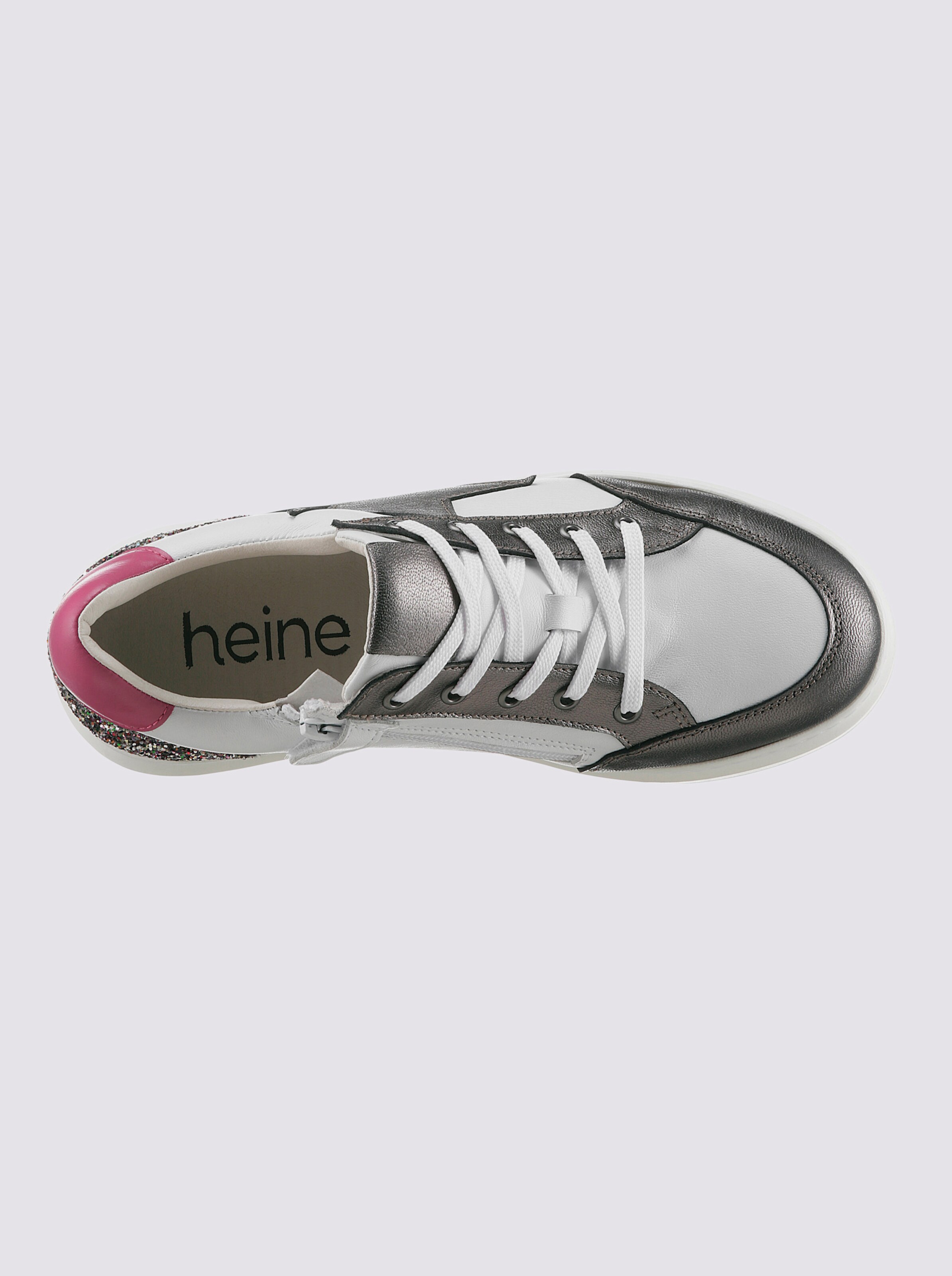 Sneaker