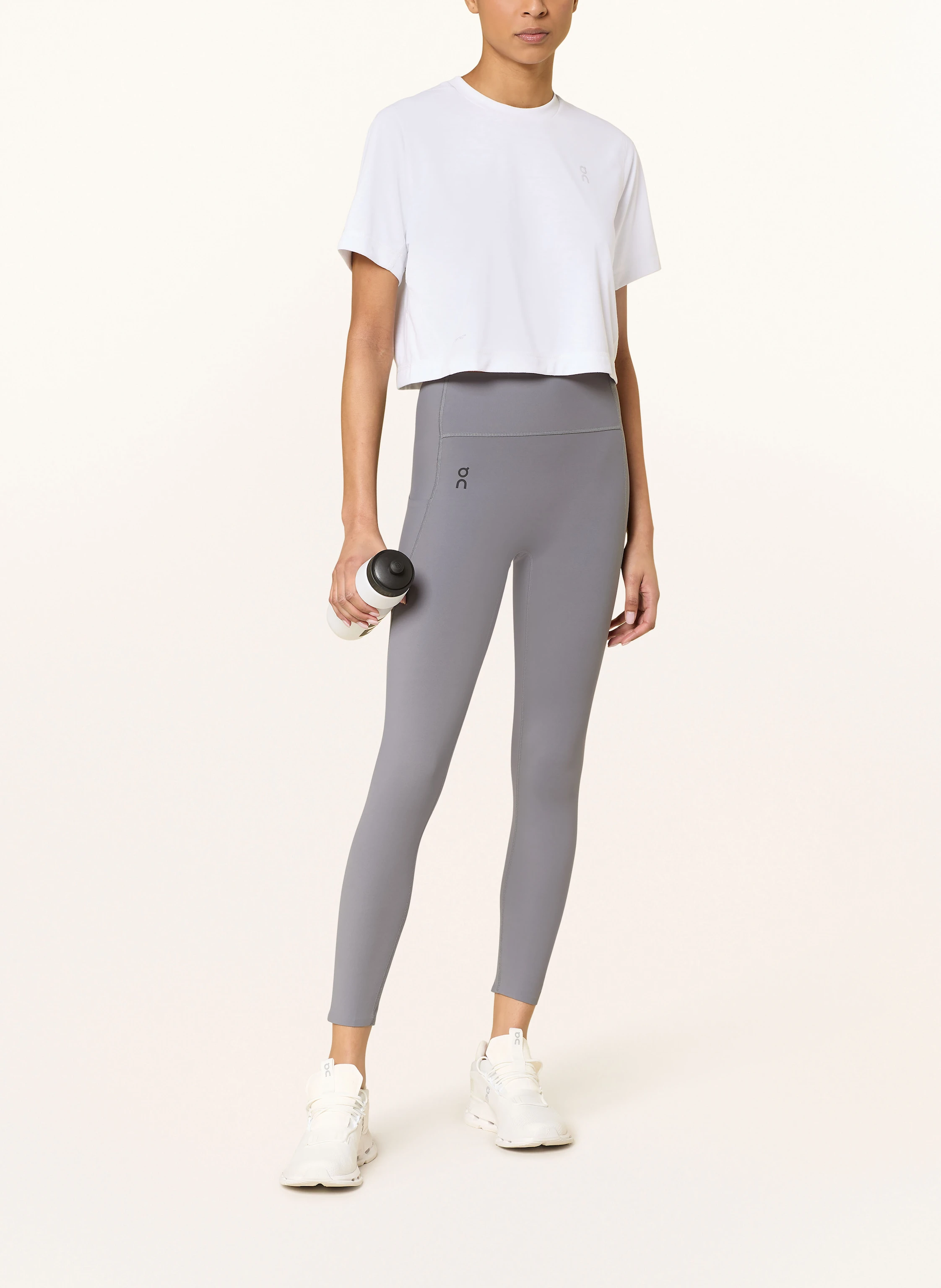 On Tights STUDIO