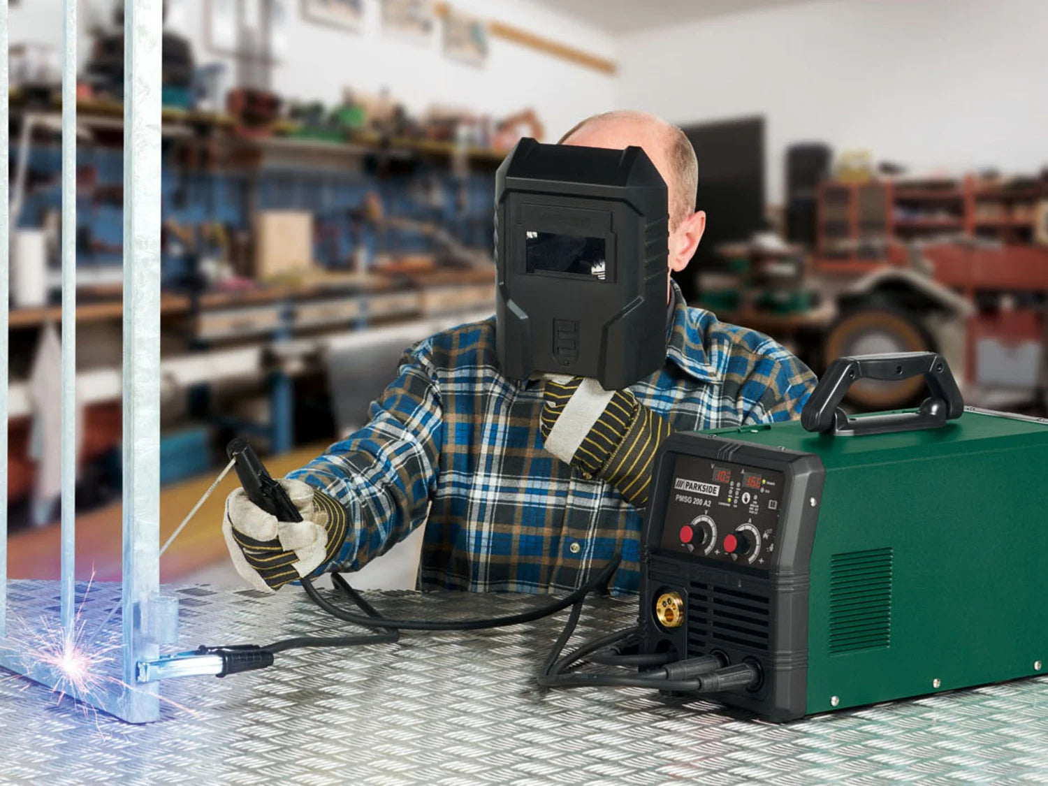 PARKSIDE&reg; metal band saw &raquo;PMB 1100 B2&laquo;, with base