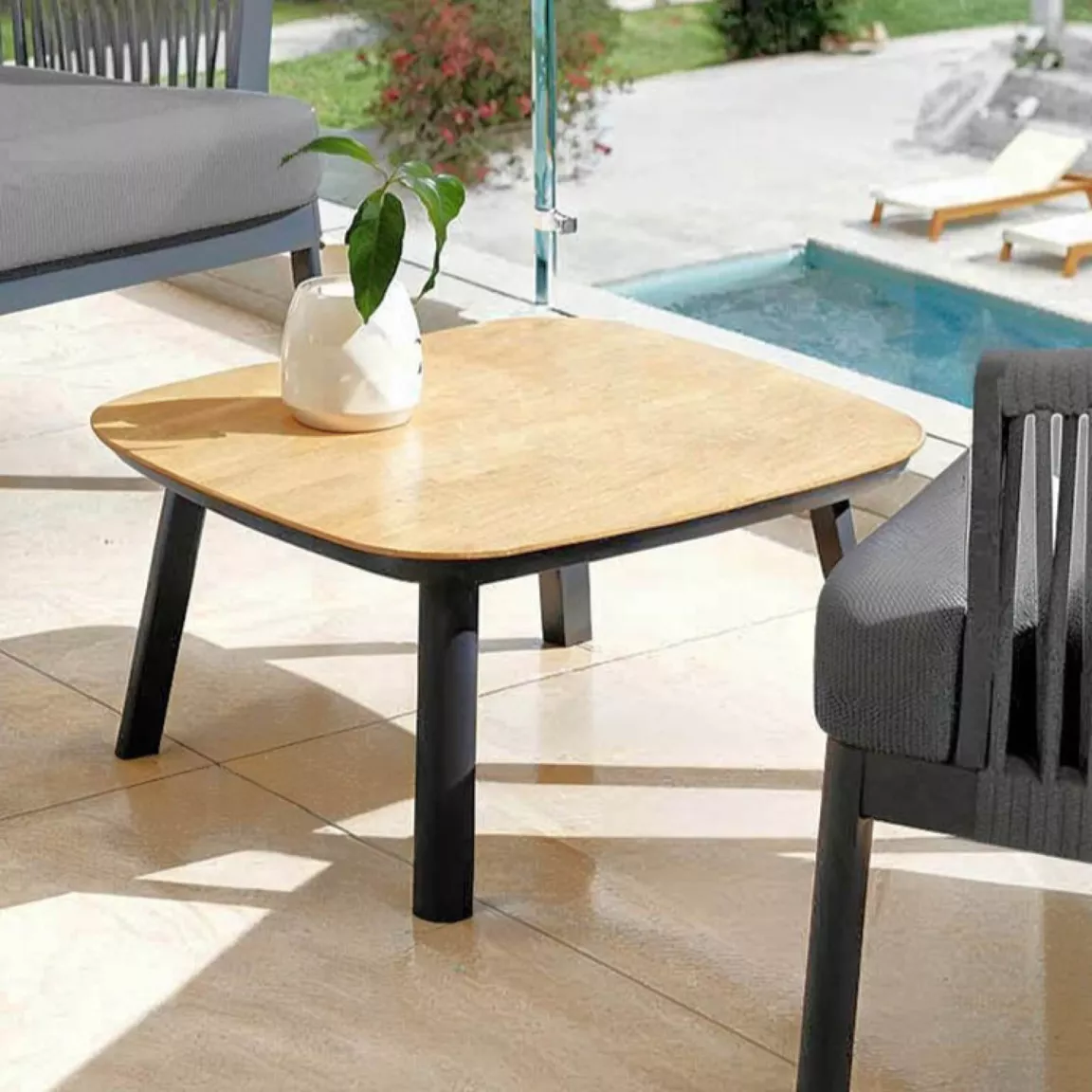 Table basse de jardin carrée en aluminium Amalfi Gris anthracite