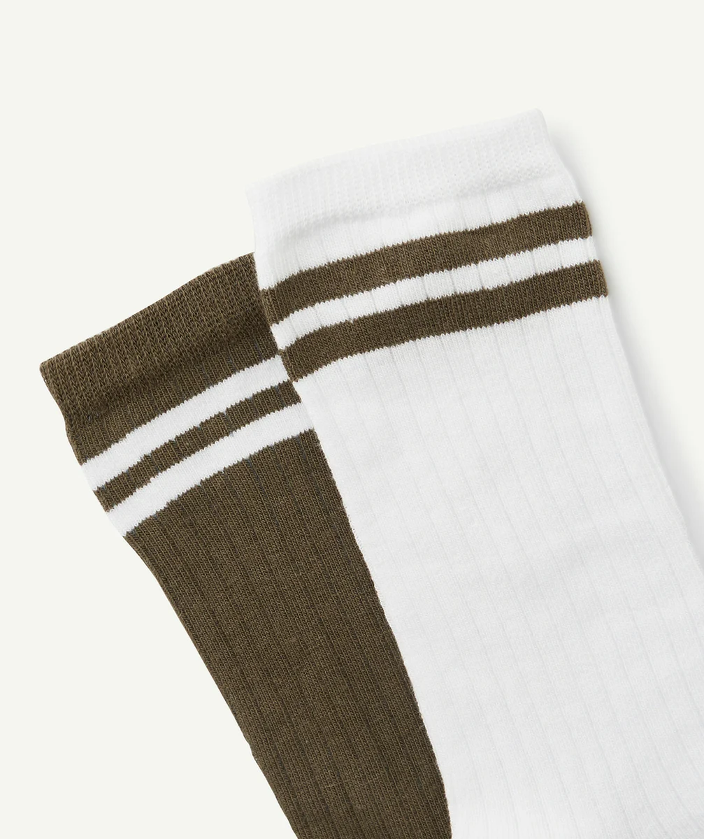 LE LOT DE 2 PAIRES DE CHAUSSETTES KAKI ET BLANCHES