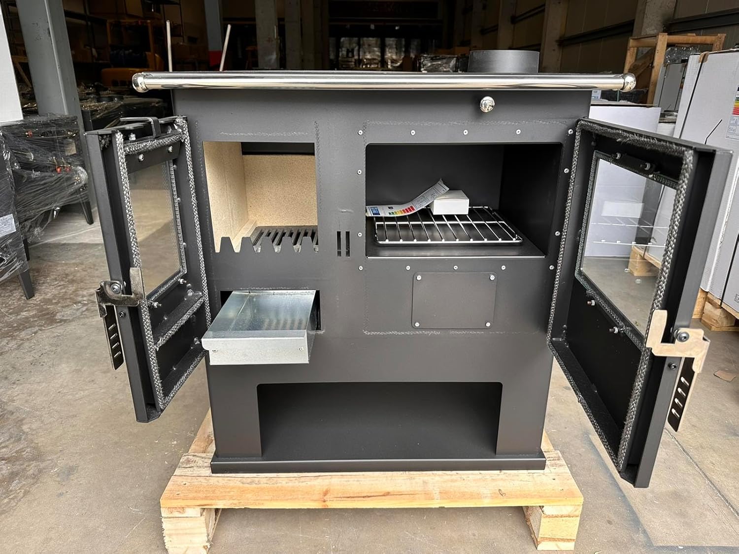 Verso Cs - Cuisinière à bois - 7,7 kW - Puissant four de cuisine avec style traditionnel et efficacité moderne - Noir