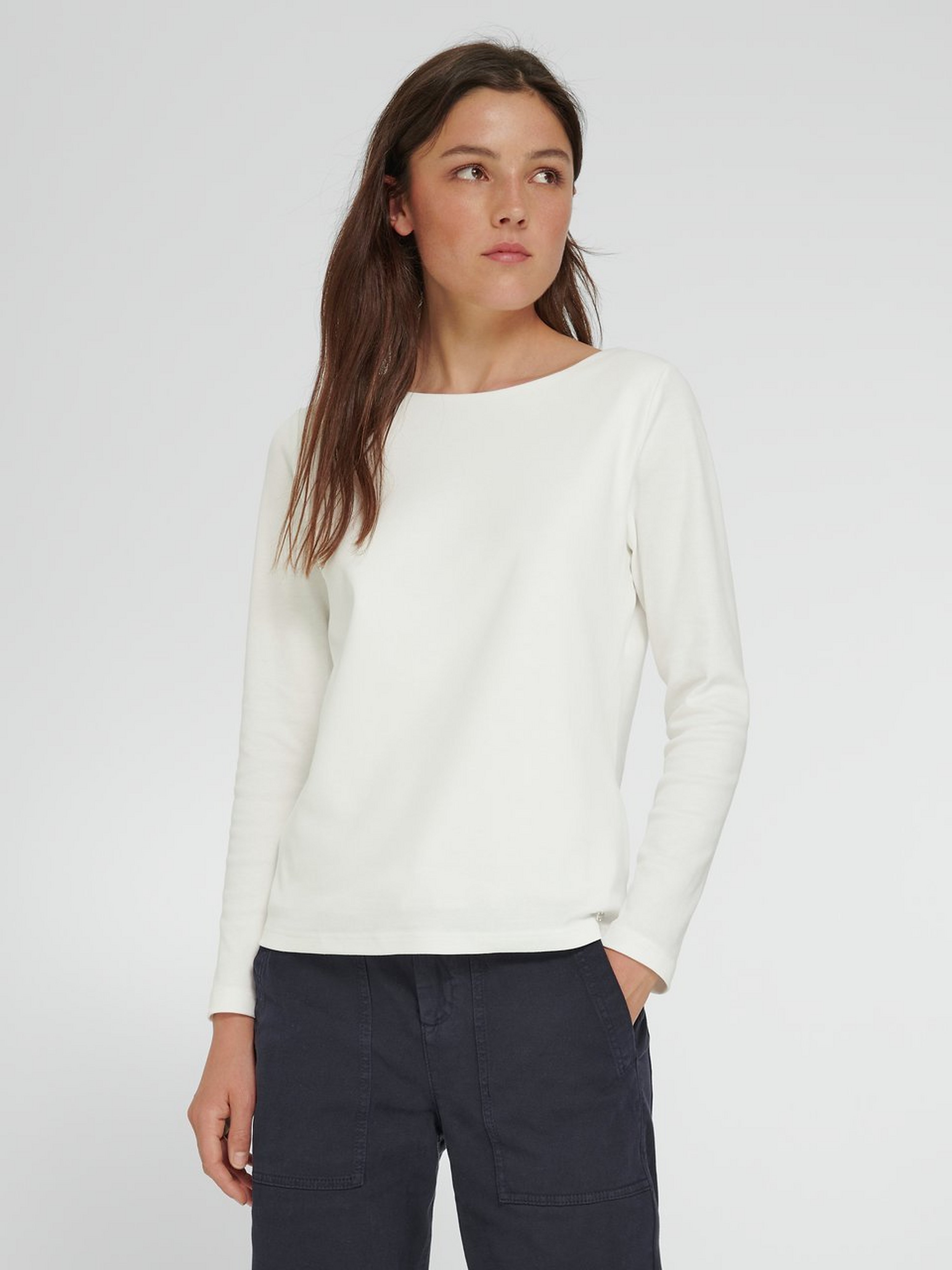 Shirt mit U-Boot-Ausschnitt