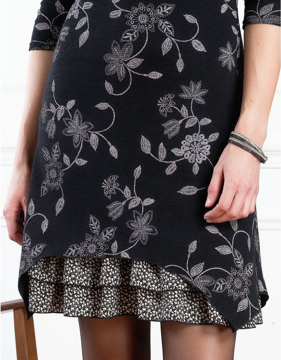 Robe maille noire fleurie