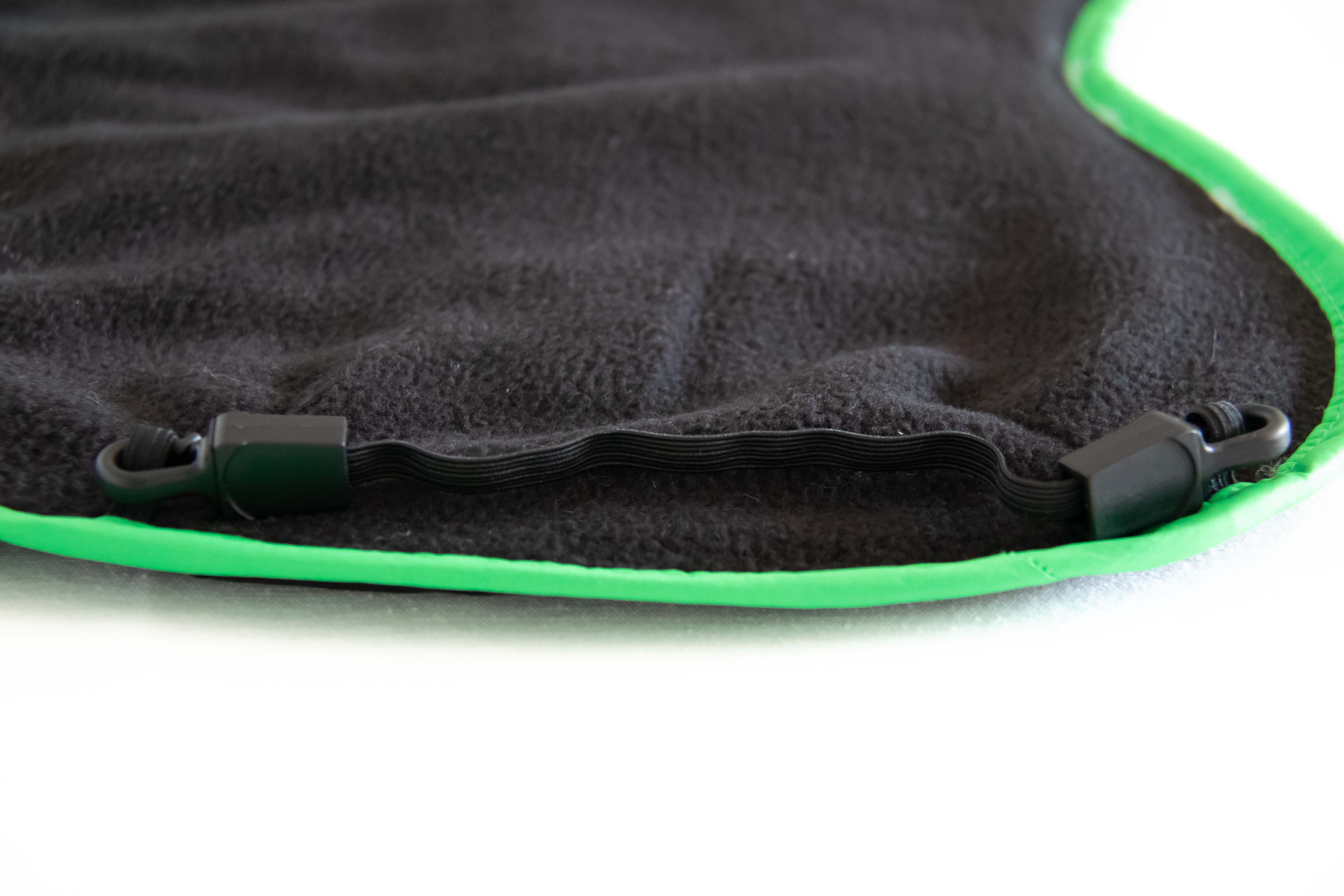 Casaco verde Benetton tamanho 25cm