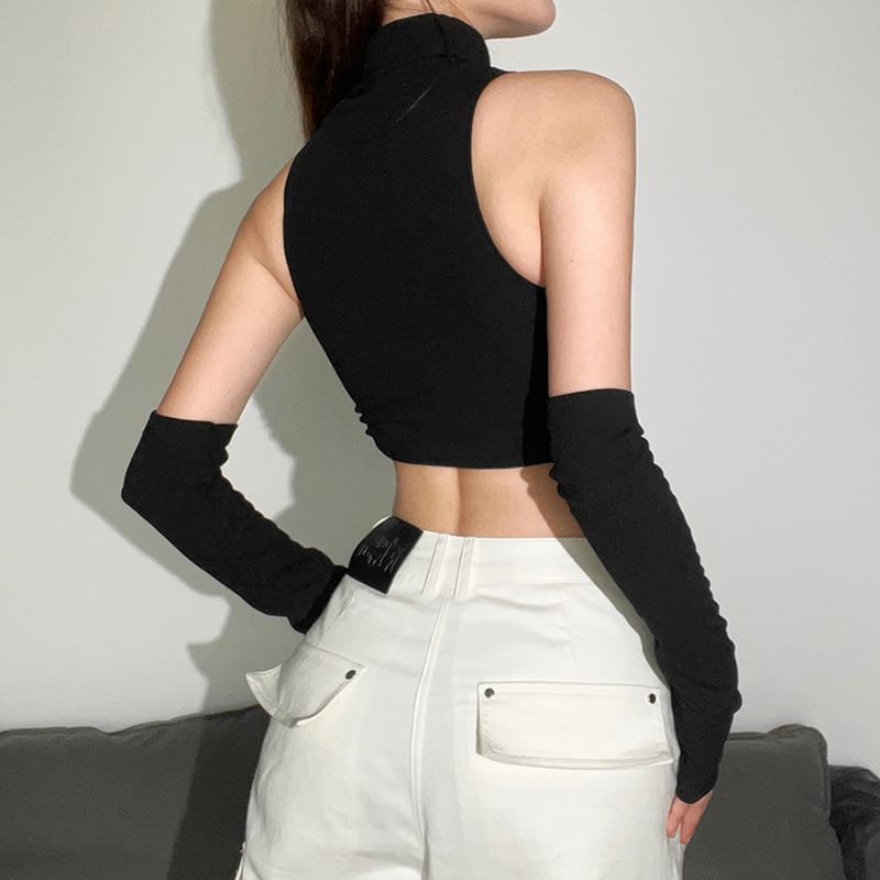 Sugarcoat - Set: Halter-hals cutout effen crop top + mouwen