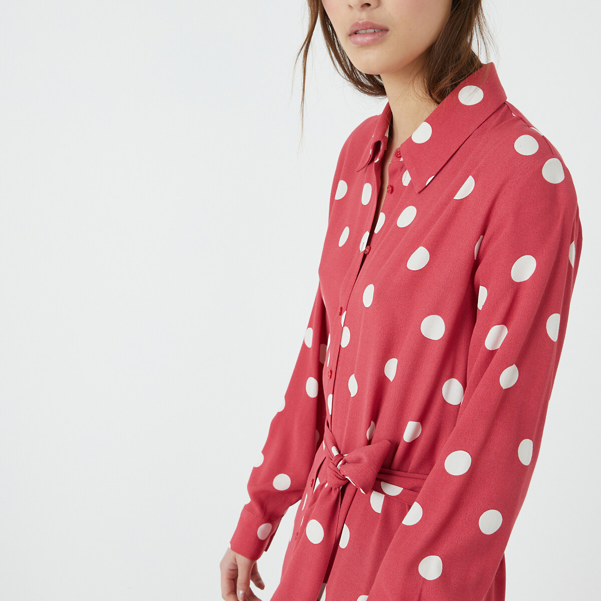 LA REDOUTE COLLECTIONS<br>Vestido camisa de bolinhas, comprimento midi