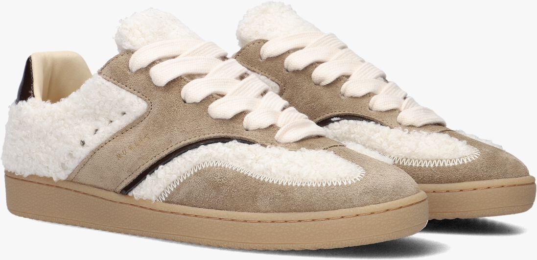 beige nubikk lage sneakers ray owen studs