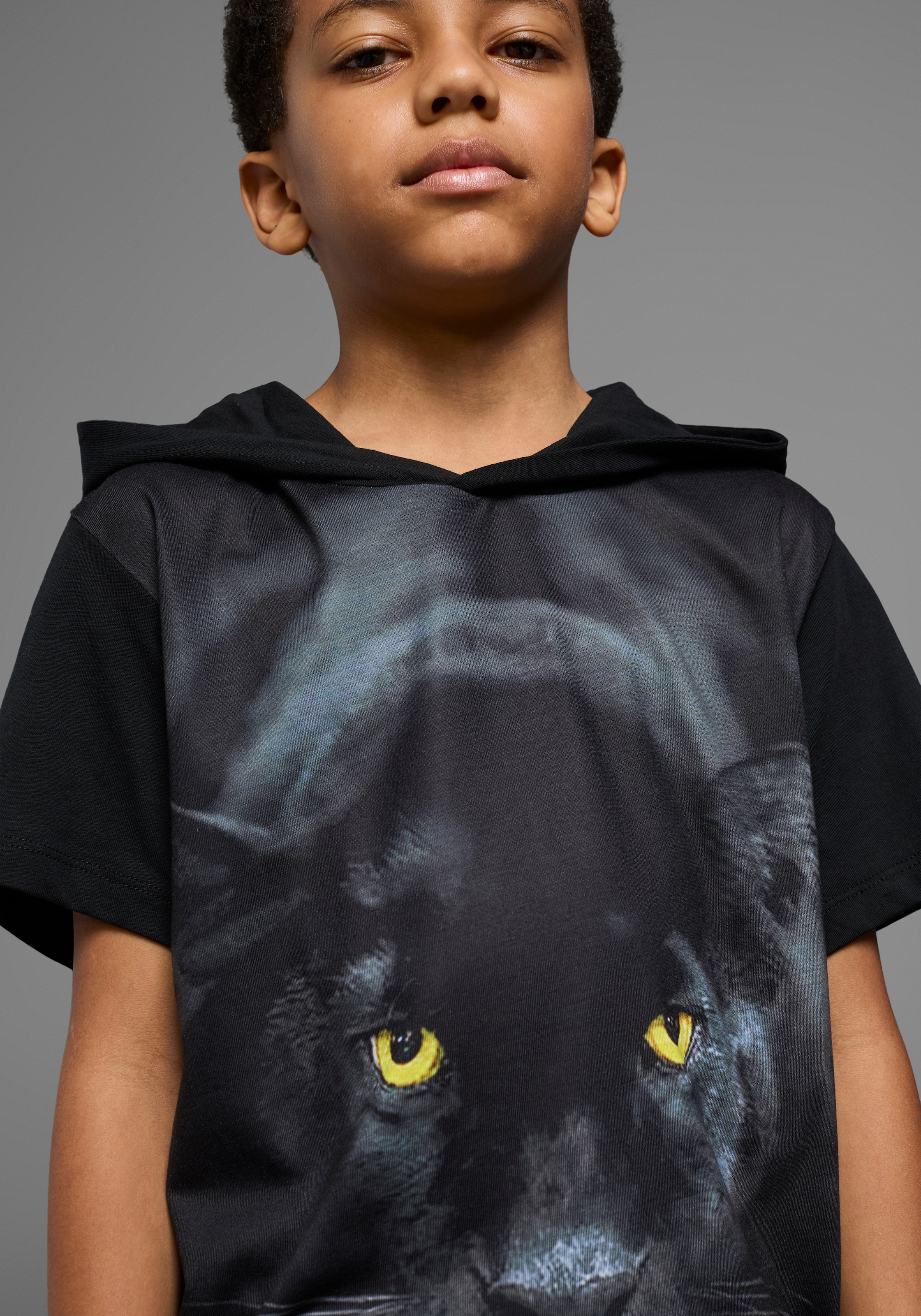 KIDSWORLD T-Shirt », Kapuzen-T-Shirt mit Fotoprint: PANTHER«, Kurzarm,  modische Passform,  mit stylischem Druck