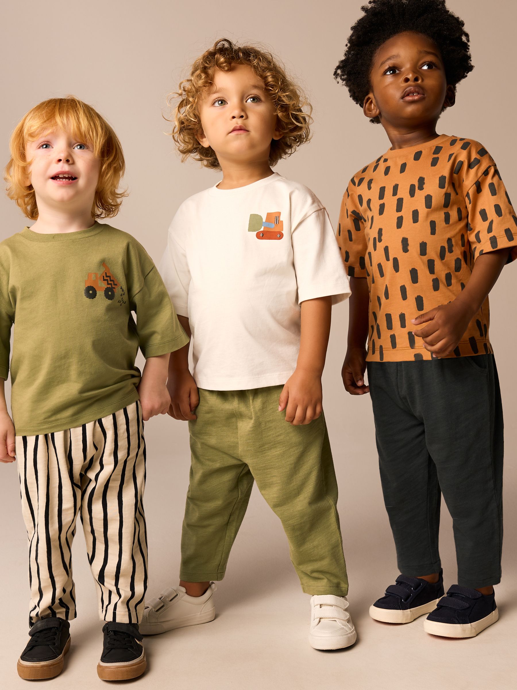 Kaki/groen - Set van 3 T-shirts met korte mouwen en joggingbroeken (3mnd -7jr)