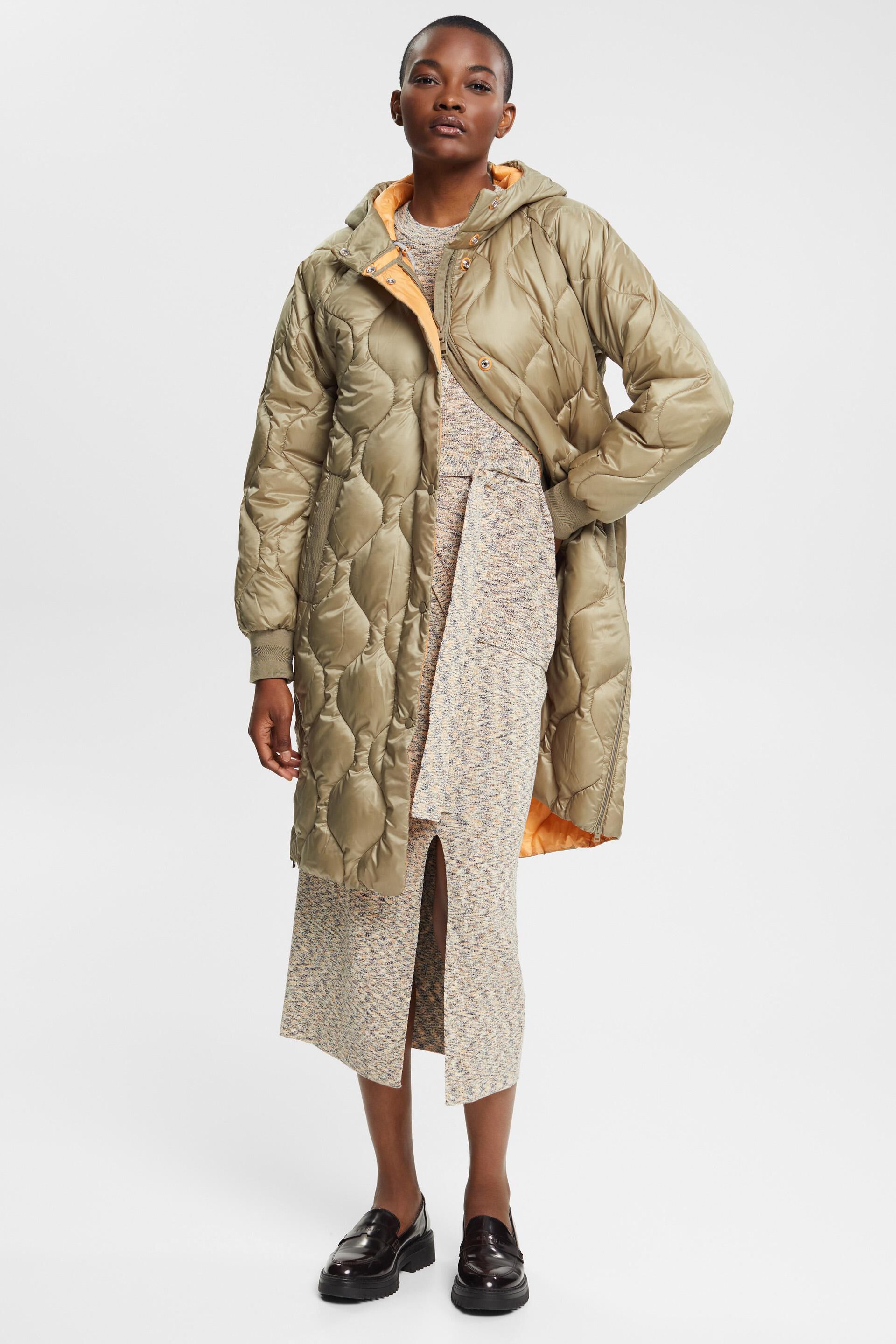 Manteau matelassé à doublure contrastante