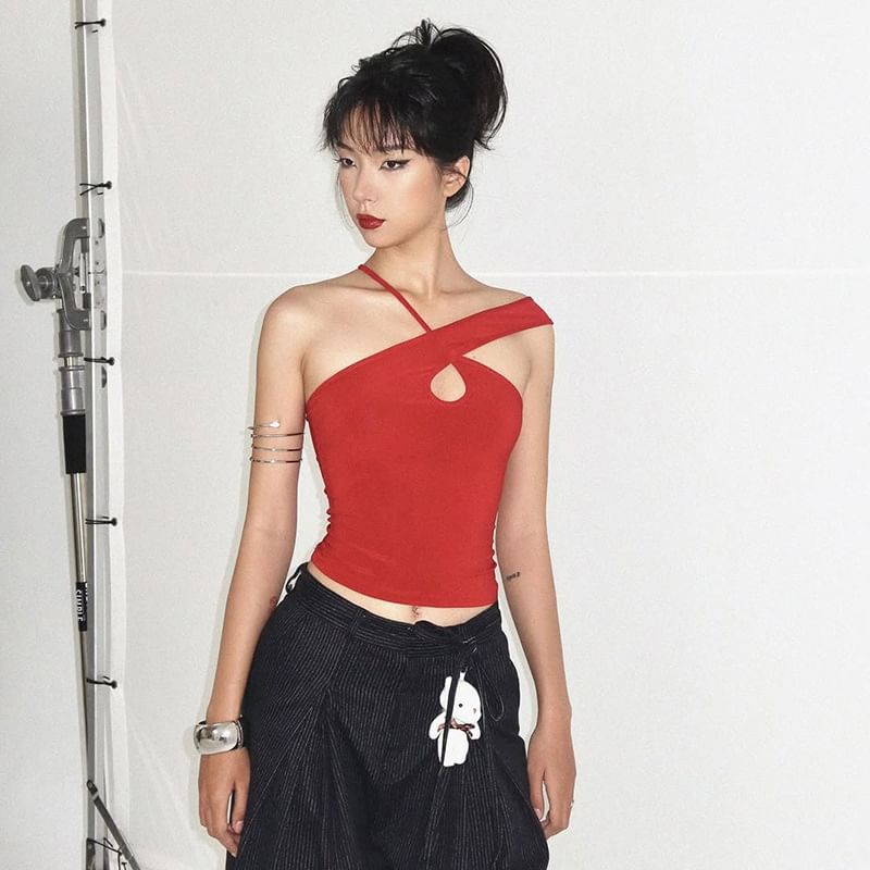 Sugarcoat - Slim-fit tanktop met gekruiste bandjes en effen kleur