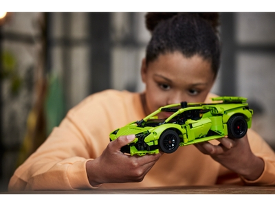 LEGO Lamborghini Huracán Tecnica (42161)