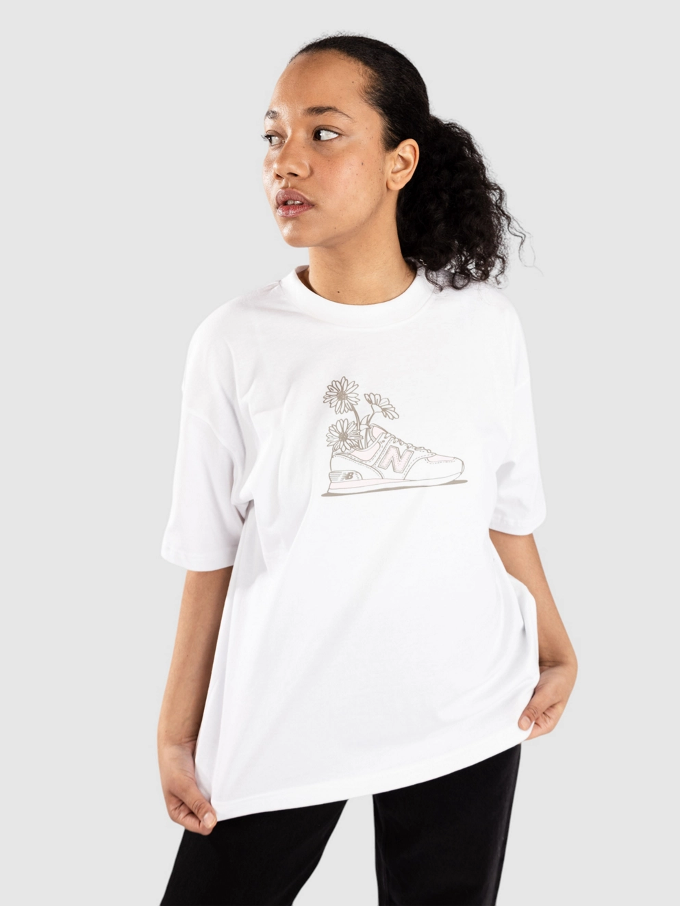 New Balance Oversized Flower T-Shirt white