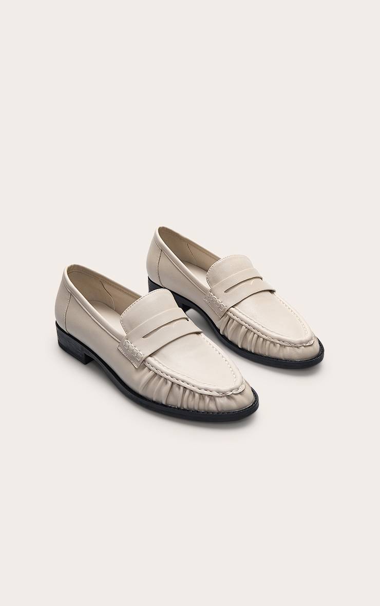 Crème Mocassins À Bout Rond Patiné