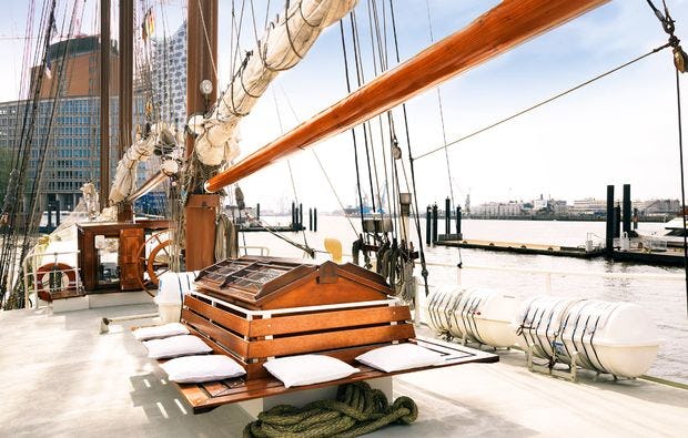 Segeln & Schlemmen in Travemünde als Erlebnisgeschenk