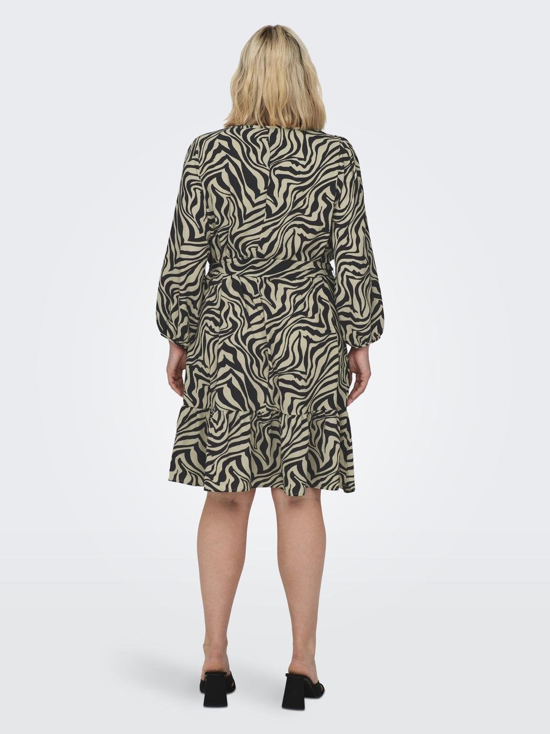 CARNOVA Kurzes Kleid Trench Coat