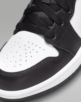 Jordan 1 Mid Younger Kids' Shoes