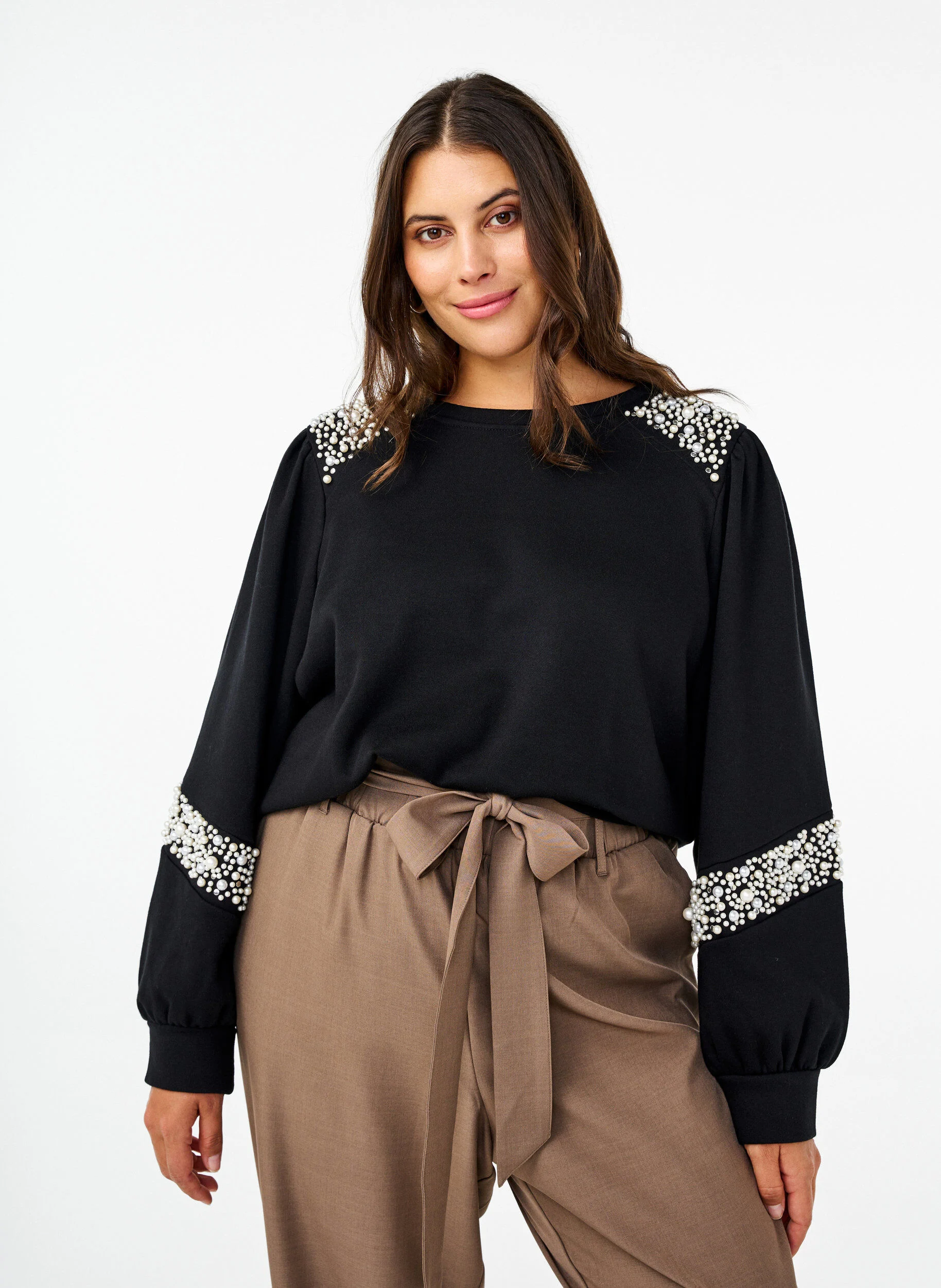 Sweatshirt med perledetaljer