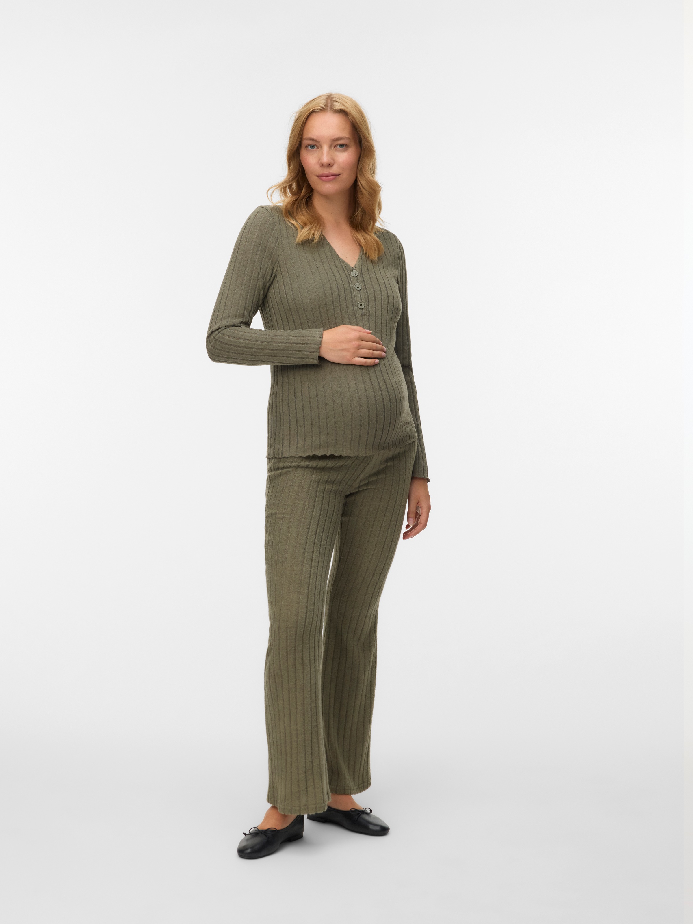 Mamalicious V-Shirt »MLFELIZIA LIA LS JRS TOP 2F NOOS«, in Rippenoptik