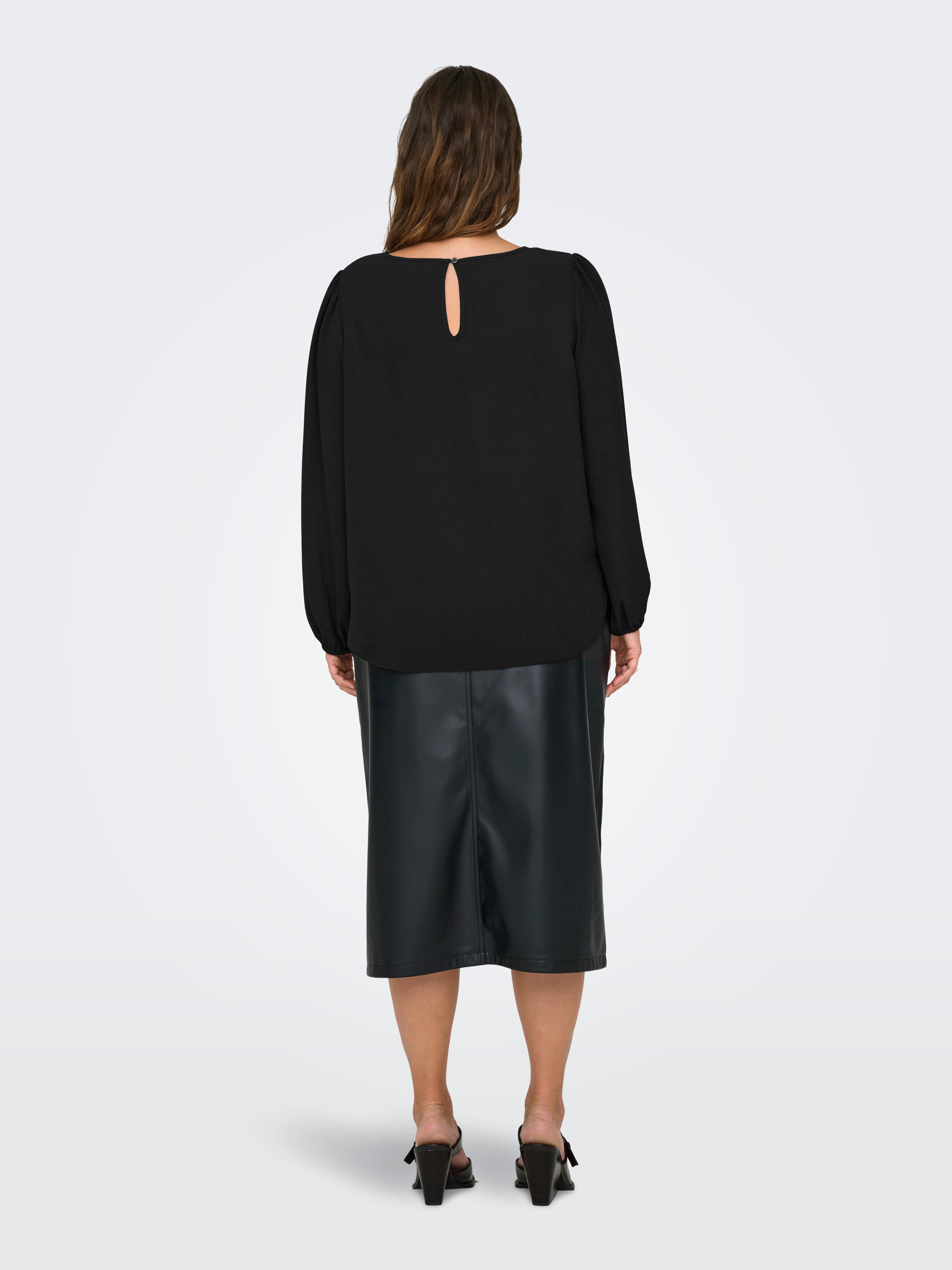 CARMETTA Top Black