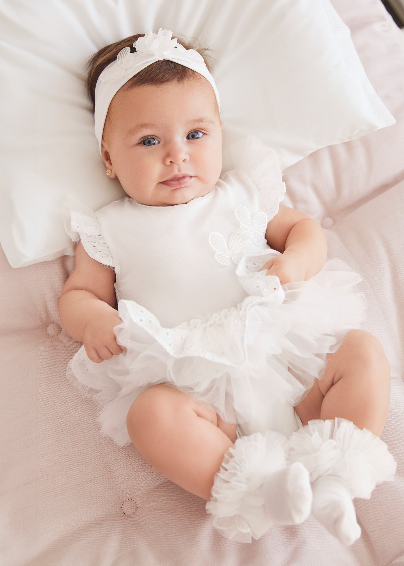 Body de algodão Better Cotton branco com tutu e faixa de cabelo para recém-nascido.