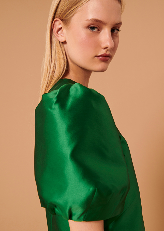 Robe Rettelverte en satin