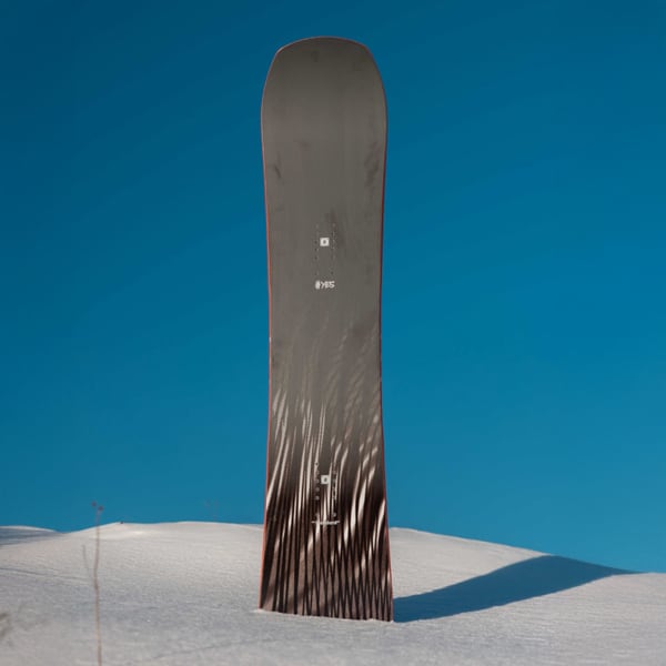Planche de snowboard YES STANDARD