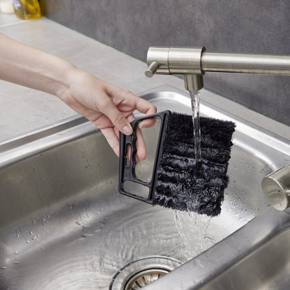 Brosse de nettoyage multifonction