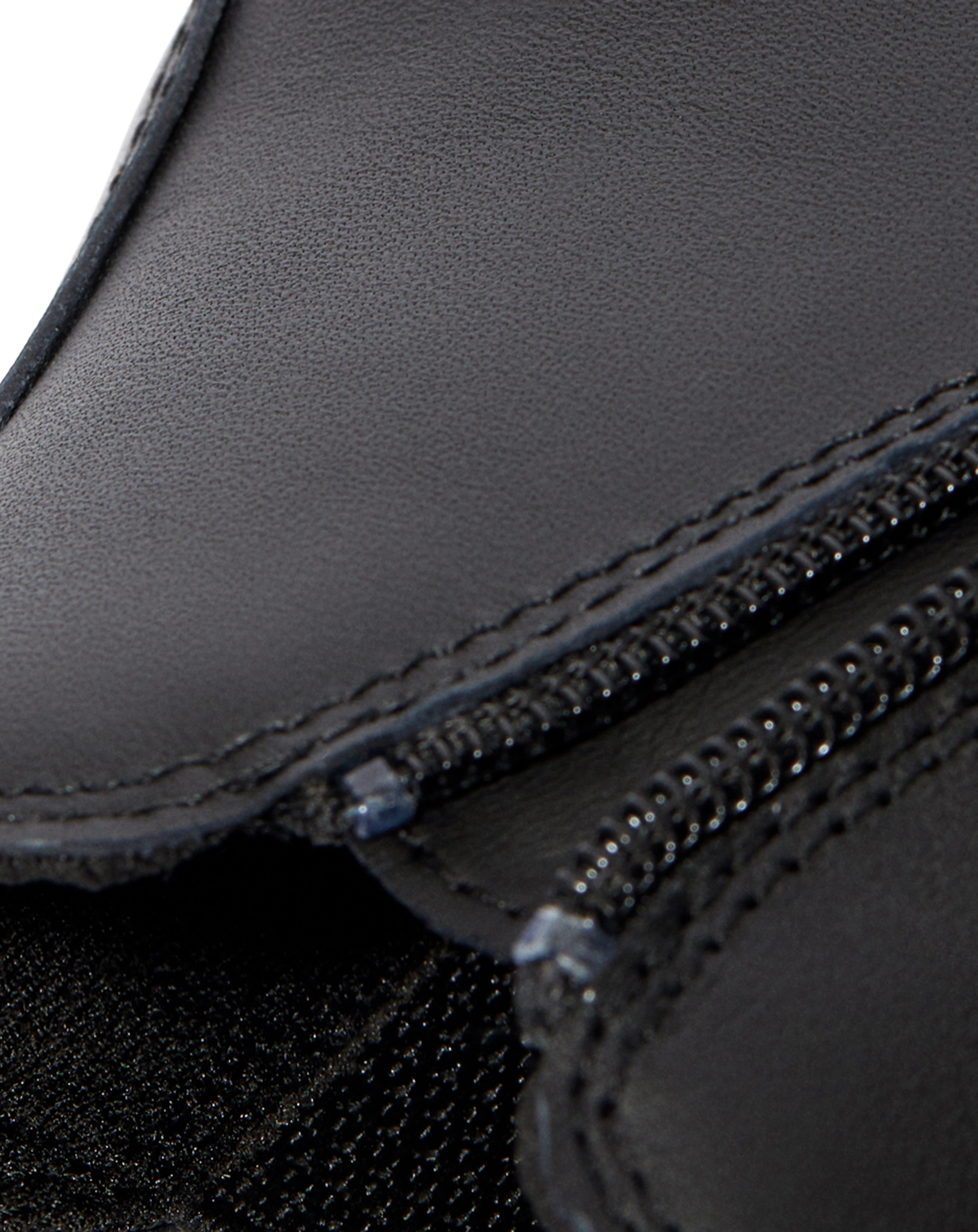 Chelsea-Boots Y in black