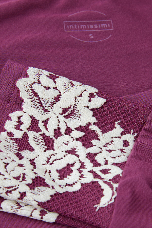 Camiseta modal com lindas flores