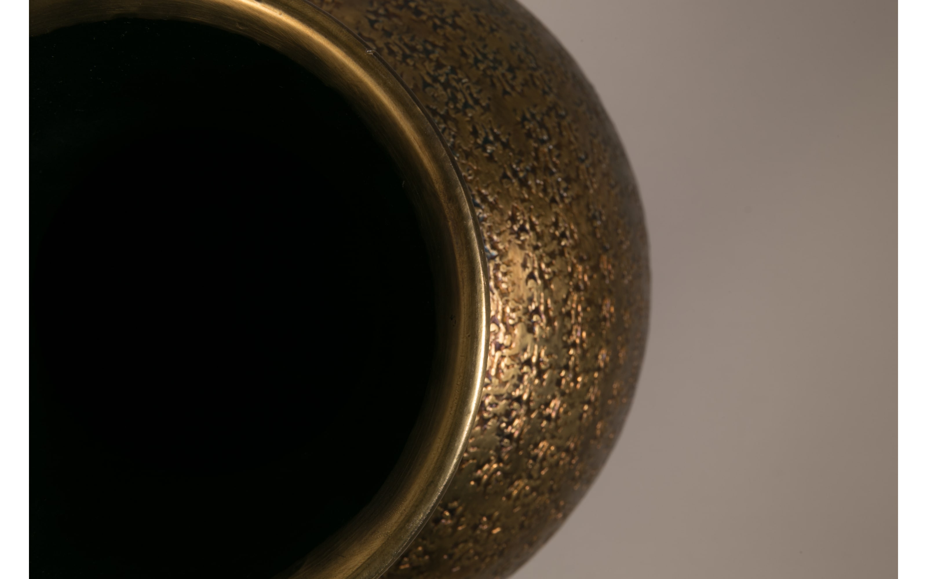 Vase Bahir aus Aluminium in gold, 40 cm