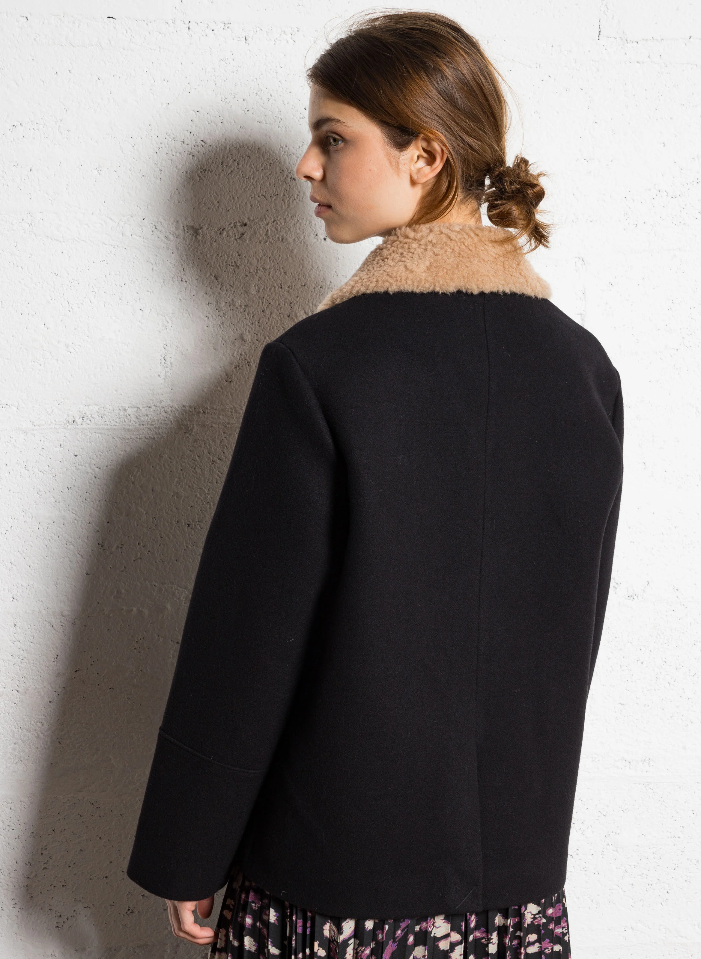 CHELANE - Manteau court en laine | Noir