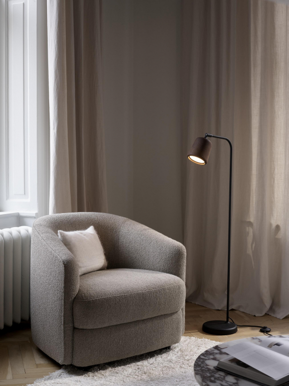 New Works Material vloerlamp donkergrijs beton