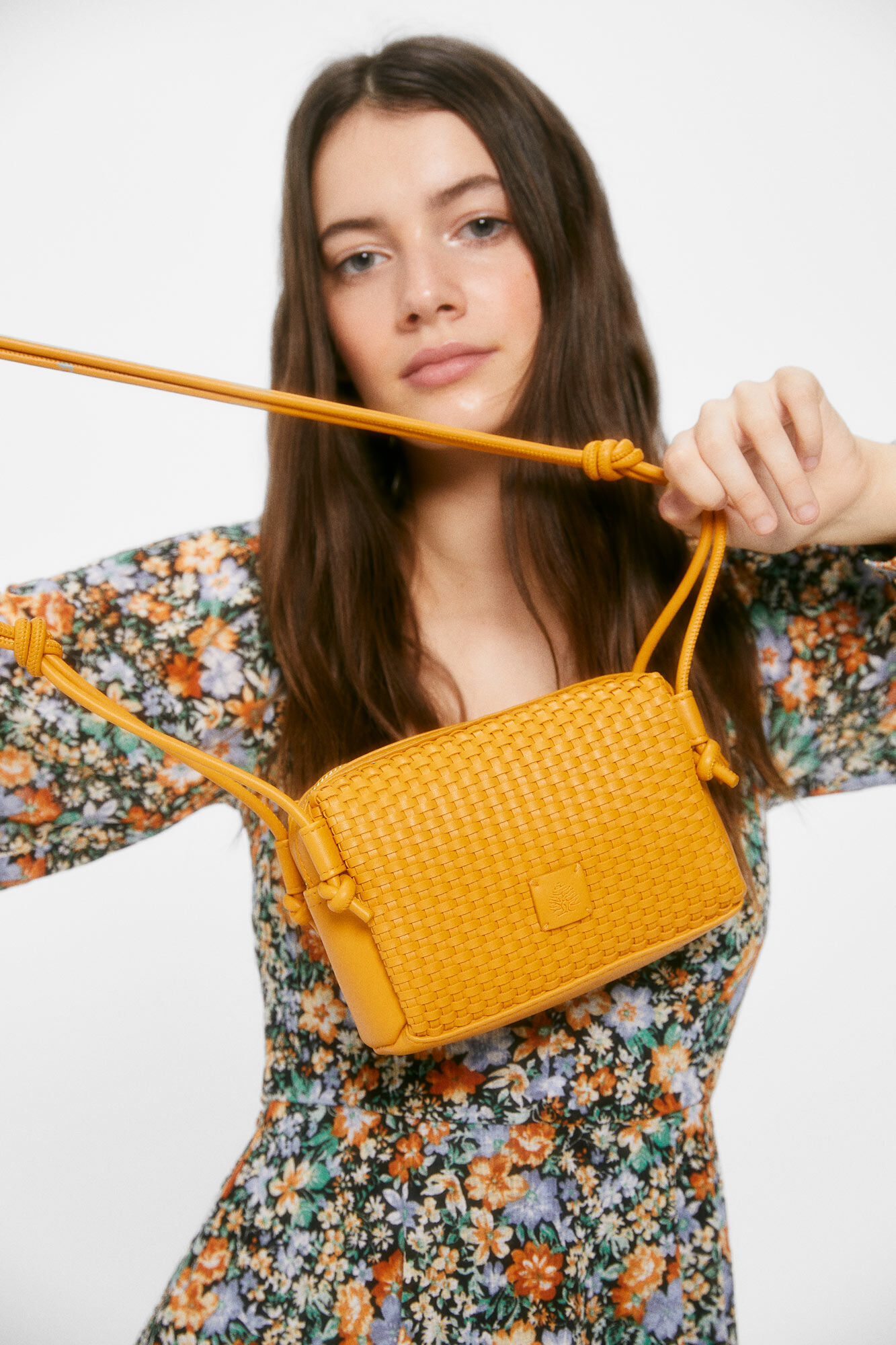 Bolso Bandolera Trenzado - dourado
