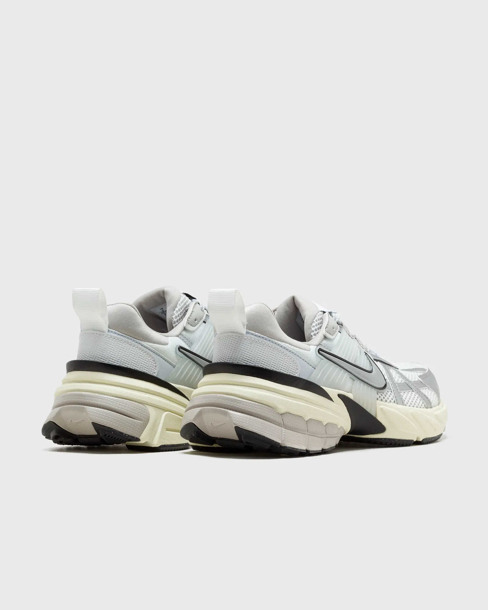 Nike WMNS NIKE V2K RUN