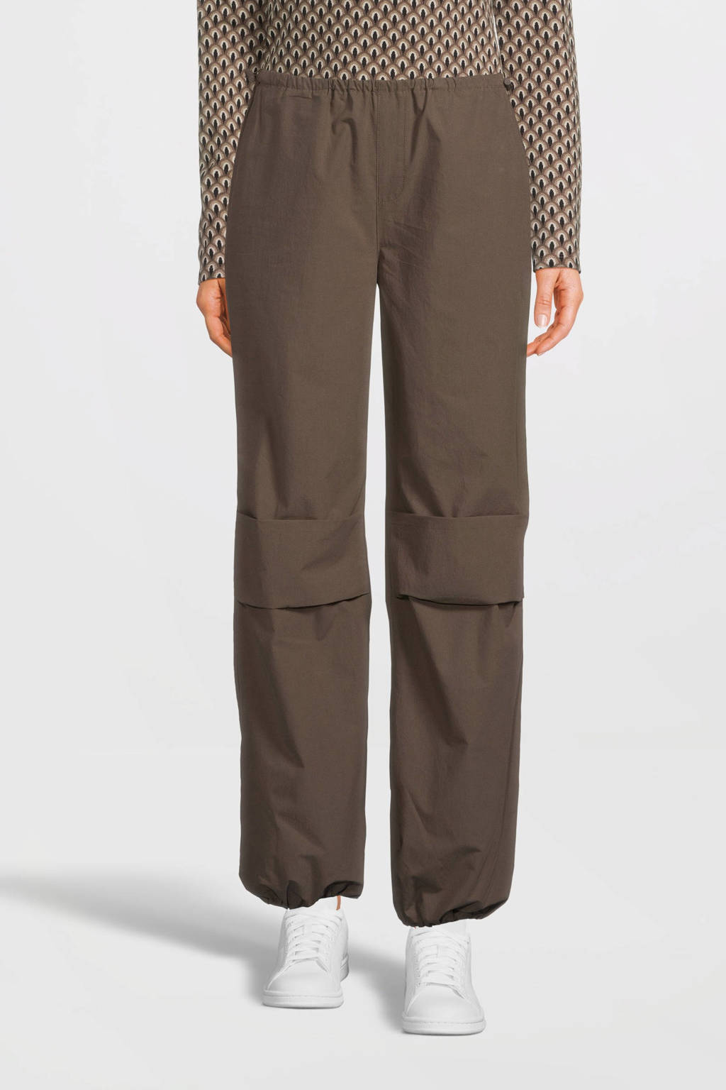 LOOXS low waist loose fit broek bruin