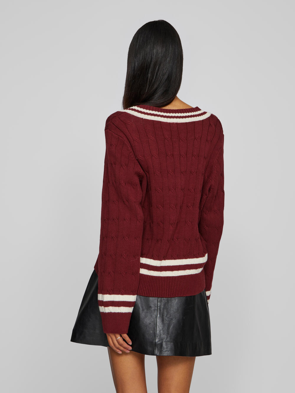 Vila  Visena L/S V-Neck striktrøje - Cabernet