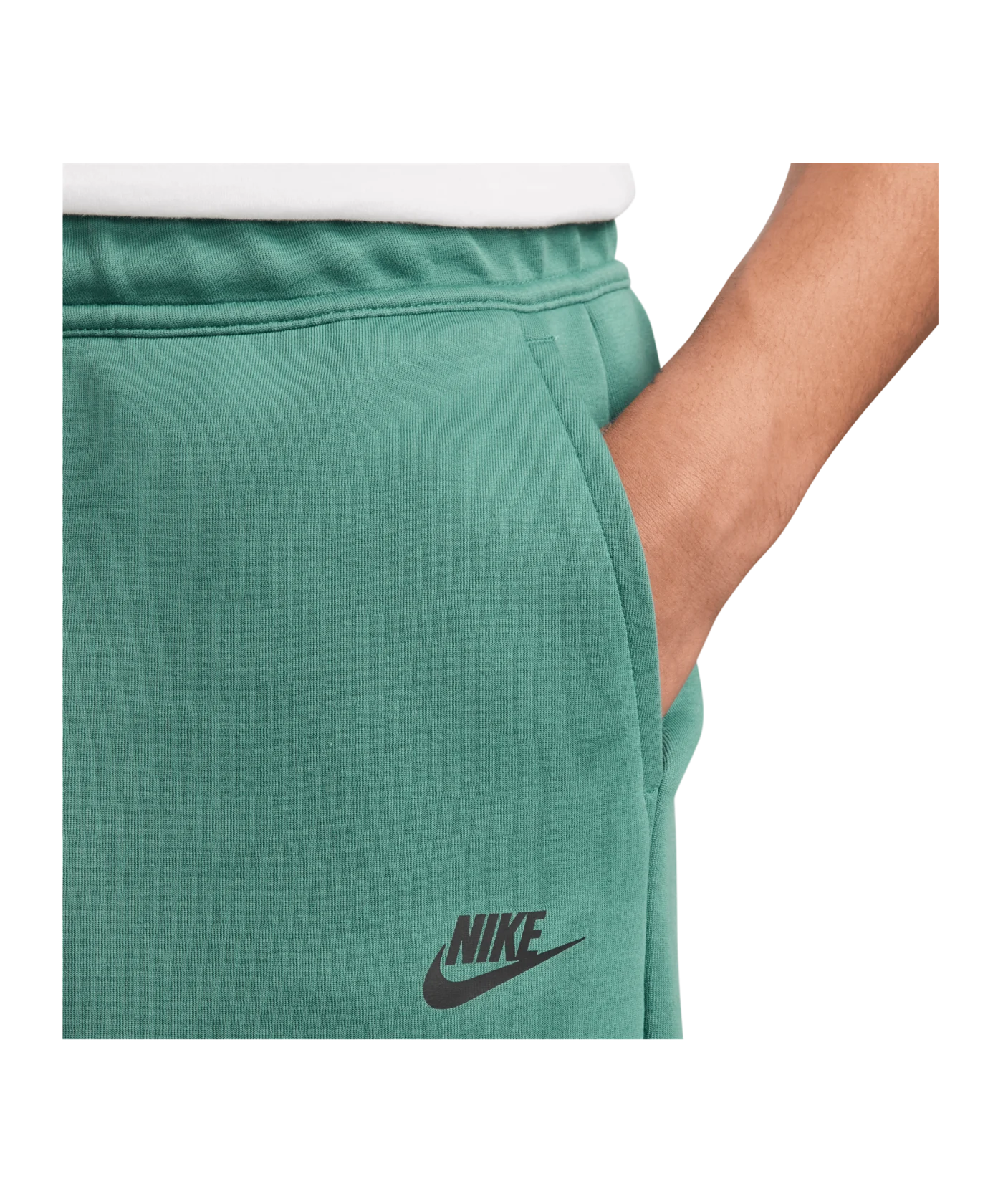 Nike Tech Fleece Short Grün F361