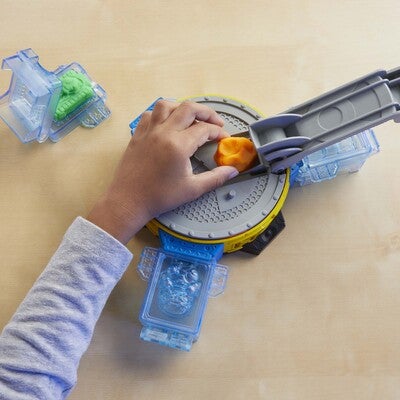 Play-Doh Hulk Smash And Squish Lekesett
