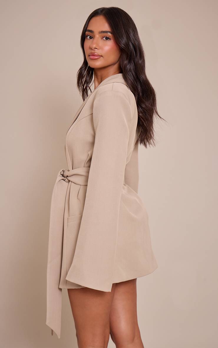 Gris Pierre Robe Blazer Cintrée Petite Taille Avec Ceinture À Nouer