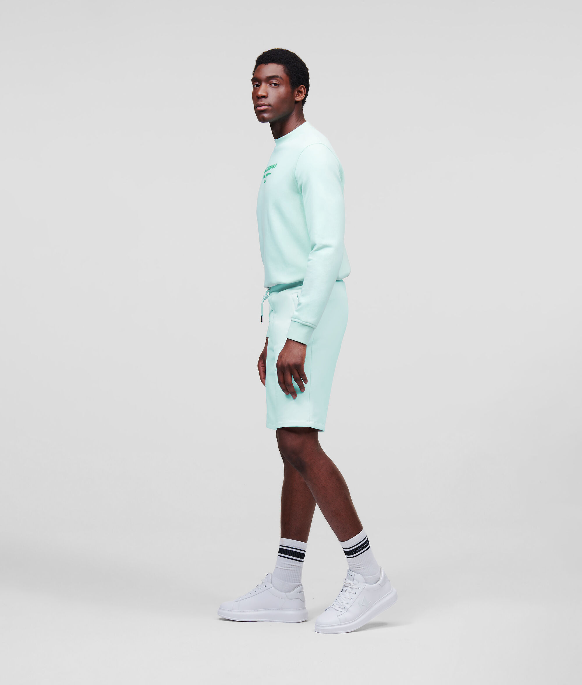Short molletonné