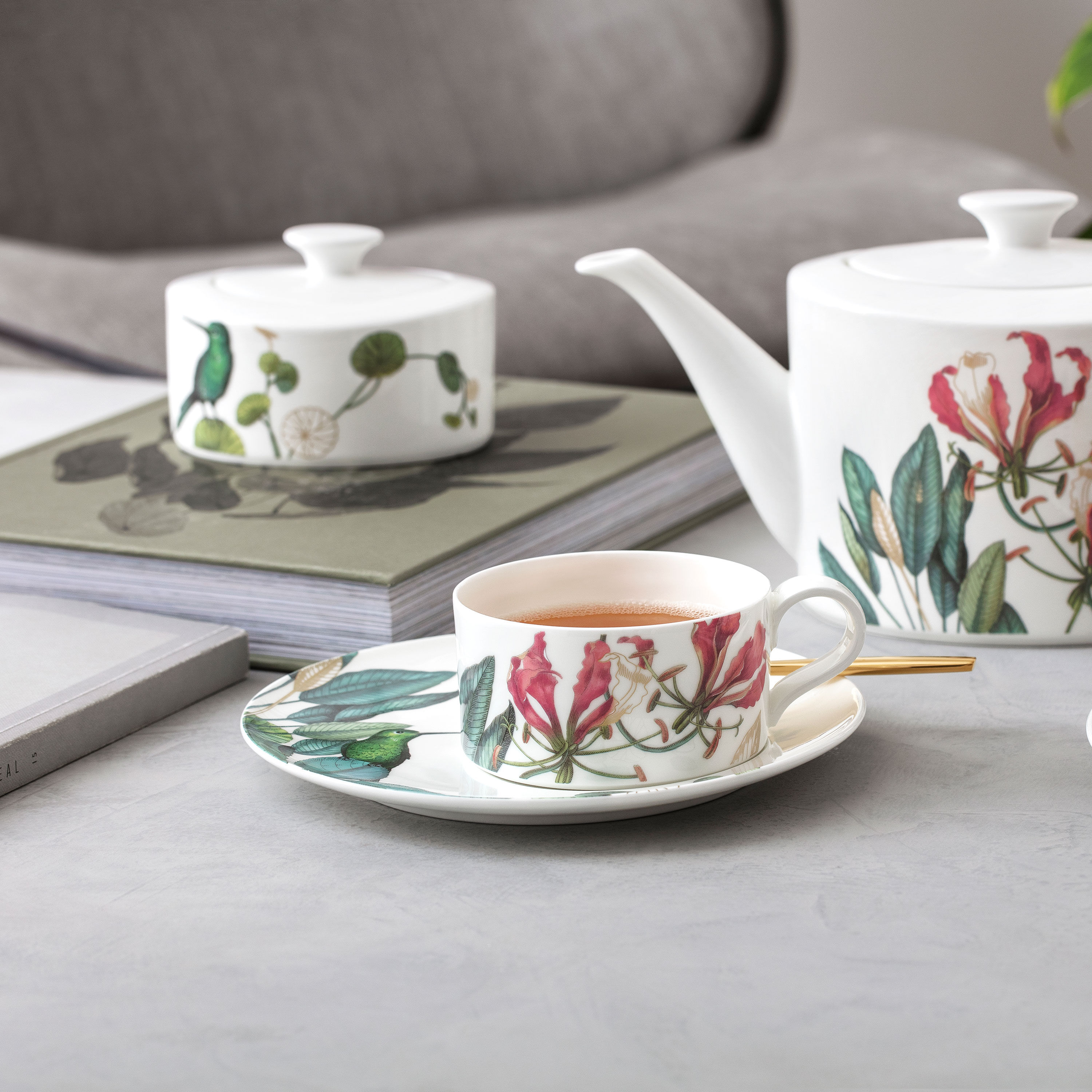 Avarua Sugar bowl Multi-colored, 9.9 oz, Premium Bone Porcelain