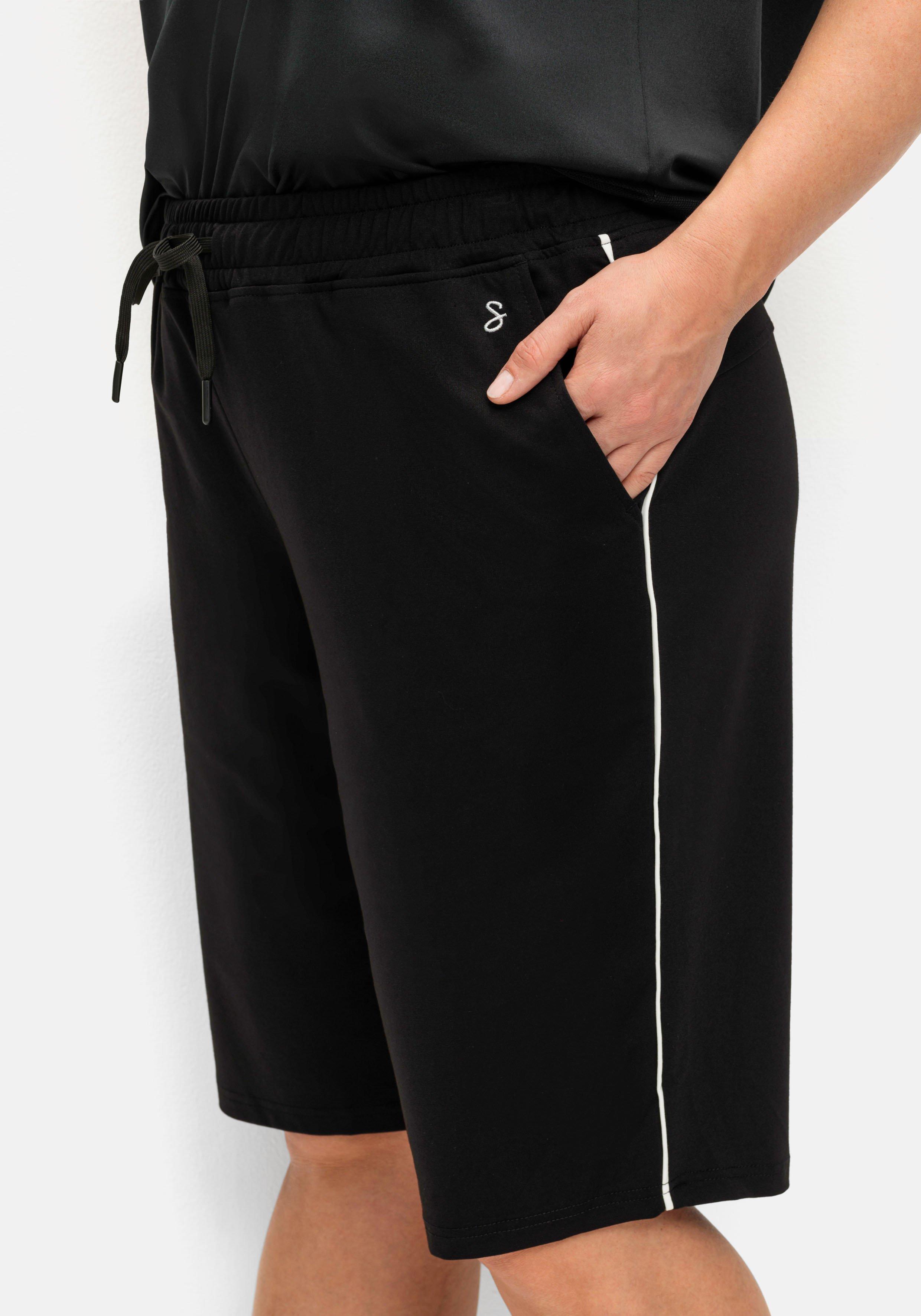 Sport-Bermudas mit seitlicher Kontrastpaspel